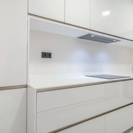 Apartman Amazing In With 3 Bedrooms, Wifi And Outdoor Swimming Pool Estepona