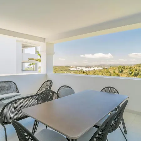 Amazing In With 3 Bedrooms, Wifi And Outdoor Swimming Pool Apartman *