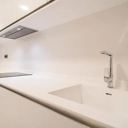 Amazing In With 3 Bedrooms, Wifi And Outdoor Swimming Pool Apartman Estepona